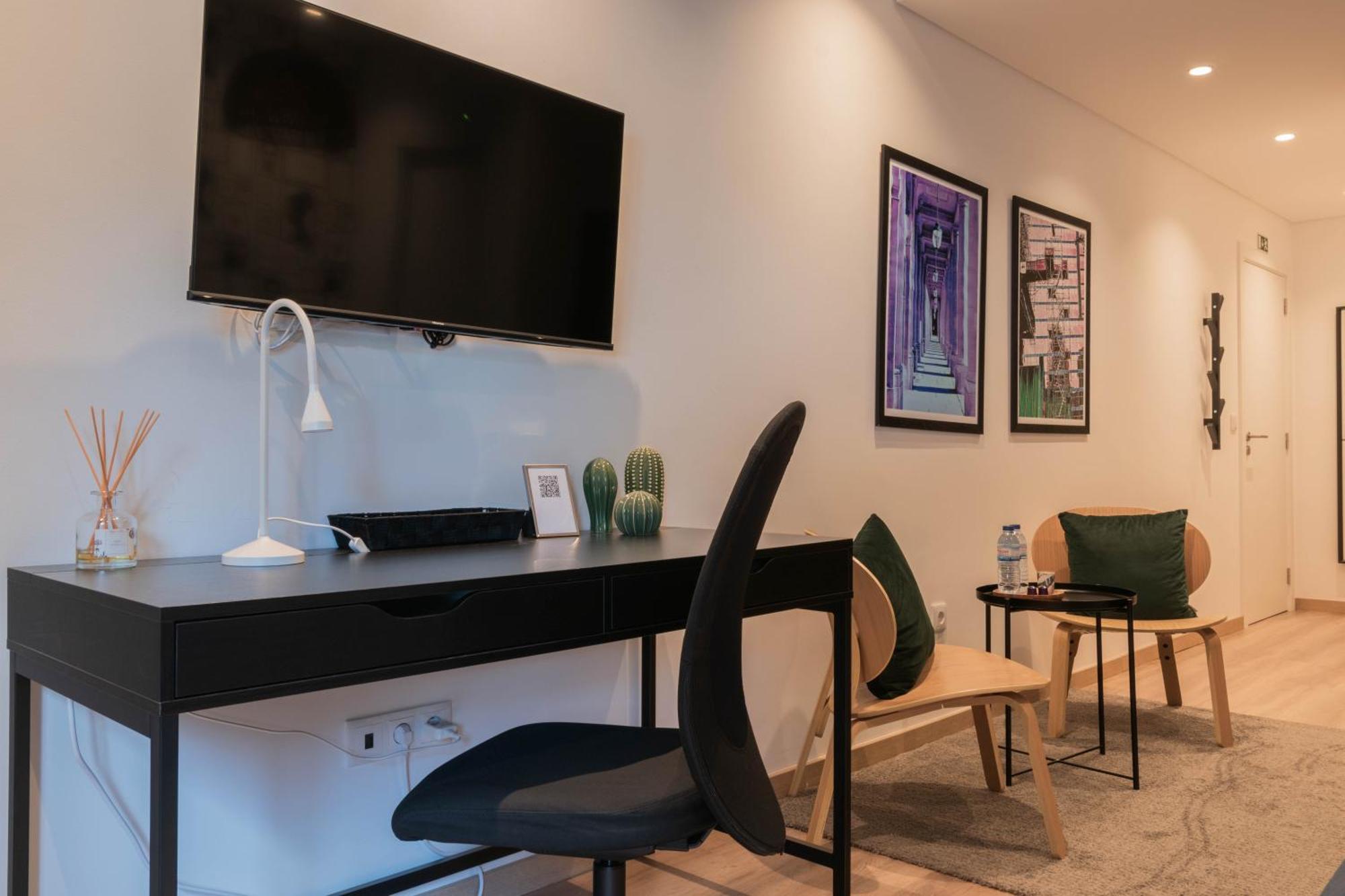 7Min To Uni Se-Velha - Ac - Work Desk - 300Mbs Wifi Bed & Breakfast Coimbra Dış mekan fotoğraf