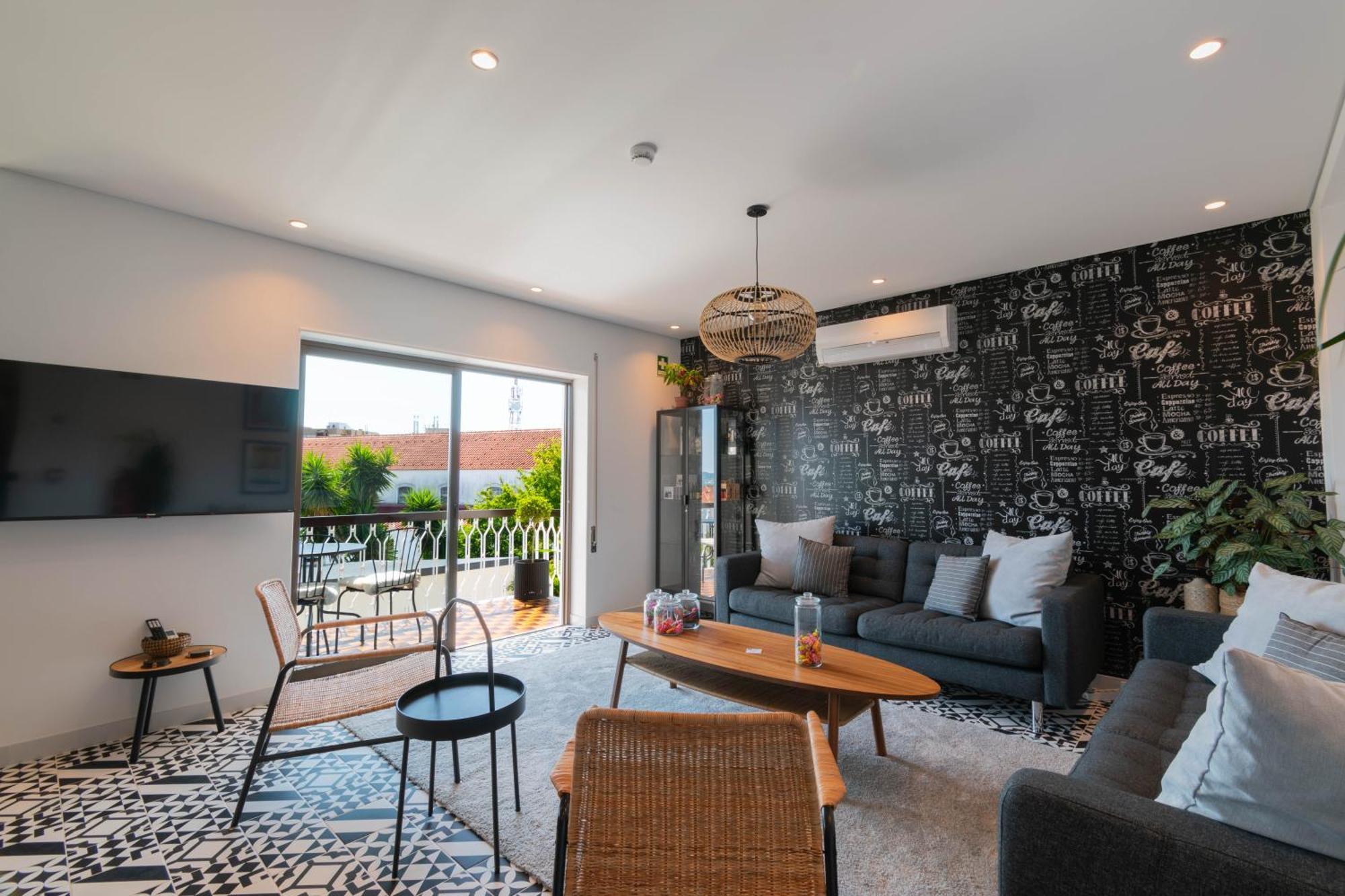 7Min To Uni Se-Velha - Ac - Work Desk - 300Mbs Wifi Bed & Breakfast Coimbra Dış mekan fotoğraf
